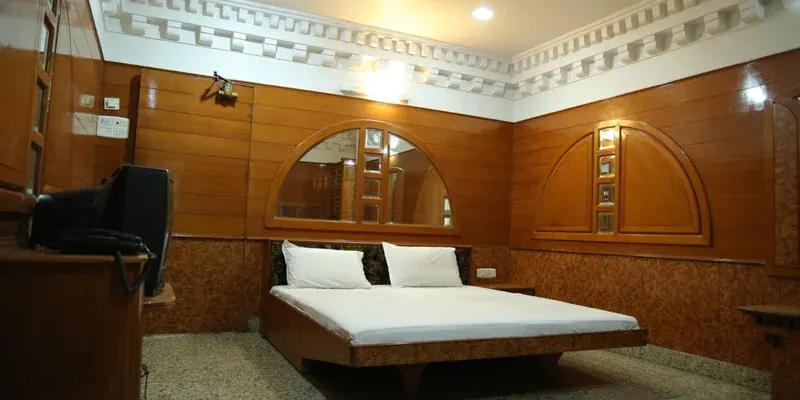 2 Bed Deluxe Room A/C
