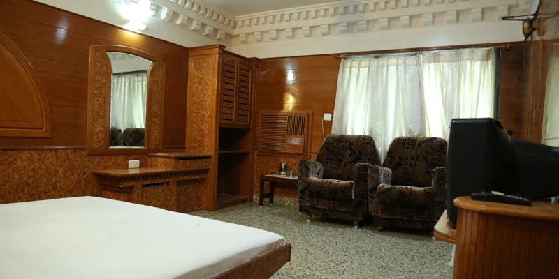 2-bed-deluxe-ac2