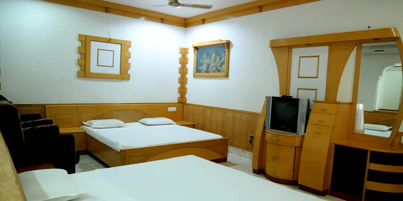 4-bed-deluxe1